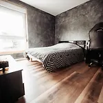 Appartement - Centre Ville - Autoroute à 5 minutes Chez William